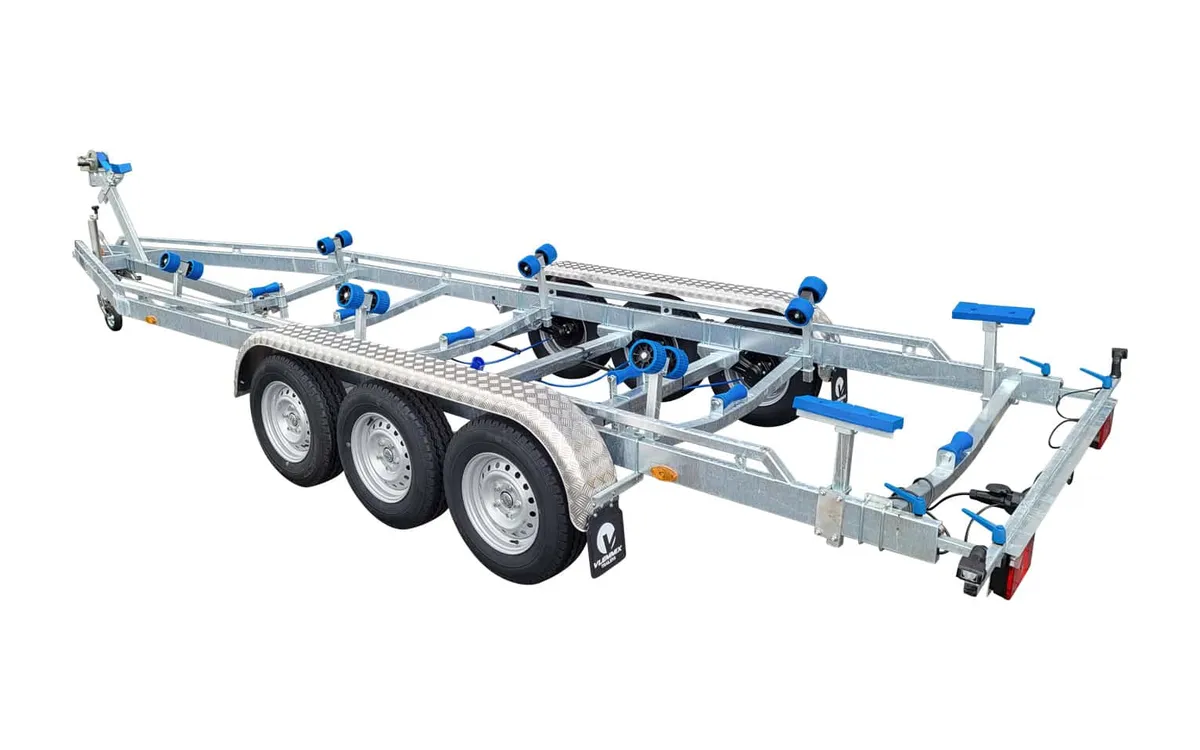 Vlemmix Boottrailer 7,8 m 3x1350 kg