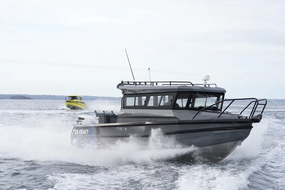 3D Tender Norden 770: Boat cruising at sea