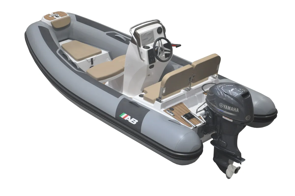 AB Inflatables Alumina 13 ALX: Rubber dinghy with a Yamaha outboard motor