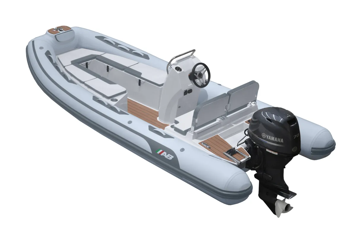 AB Inflatables Alumina 16 ALX BR: Rubber dinghy with a Yamaha outboard motor