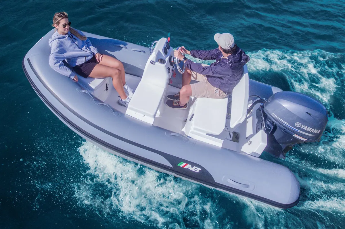 AB Inflatables Mares 11 VSX: Rubber dinghy with two people on board