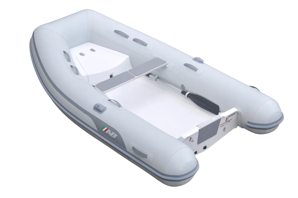AB Inflatables Navigo 9 VS: Inflatable boat with oar in a studio photo