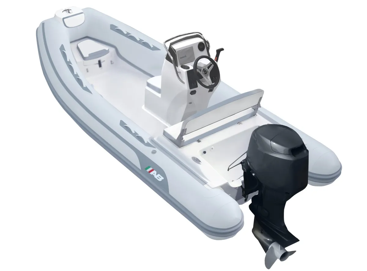 AB Inflatables Oceanus 14 VST: Rubber dinghy with an outboard motor, top view