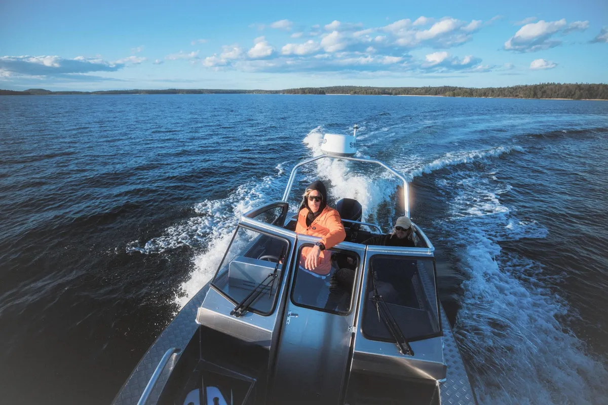 Alukin DP 650: Bootsfahrt auf dem Wasser