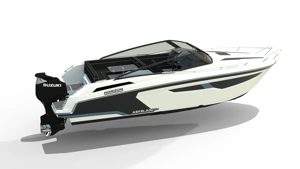 Askeladden Horizon: White speedboat with a Suzuki outboard motor