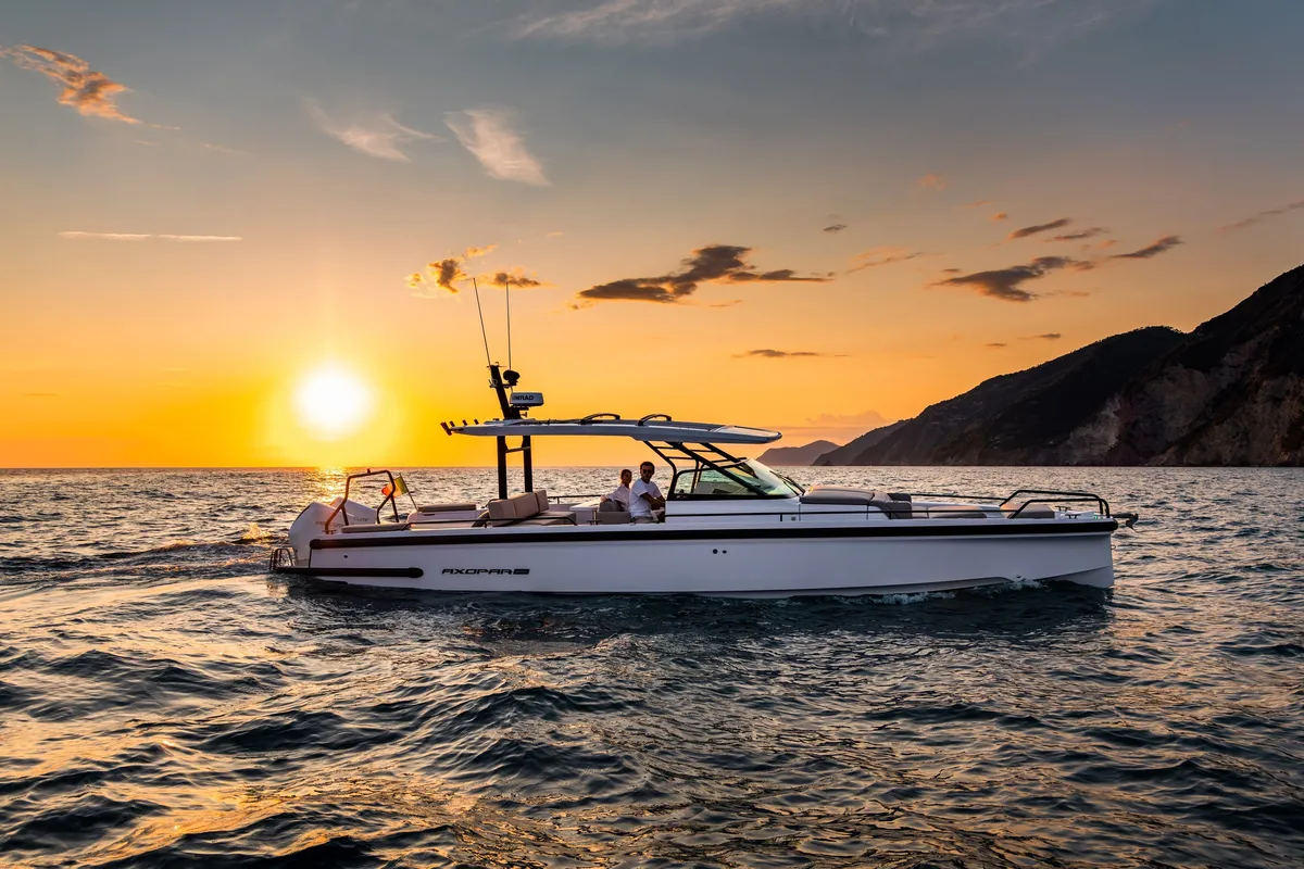 Axopar 37 Sun Top: Croisière en bateau au coucher du soleil