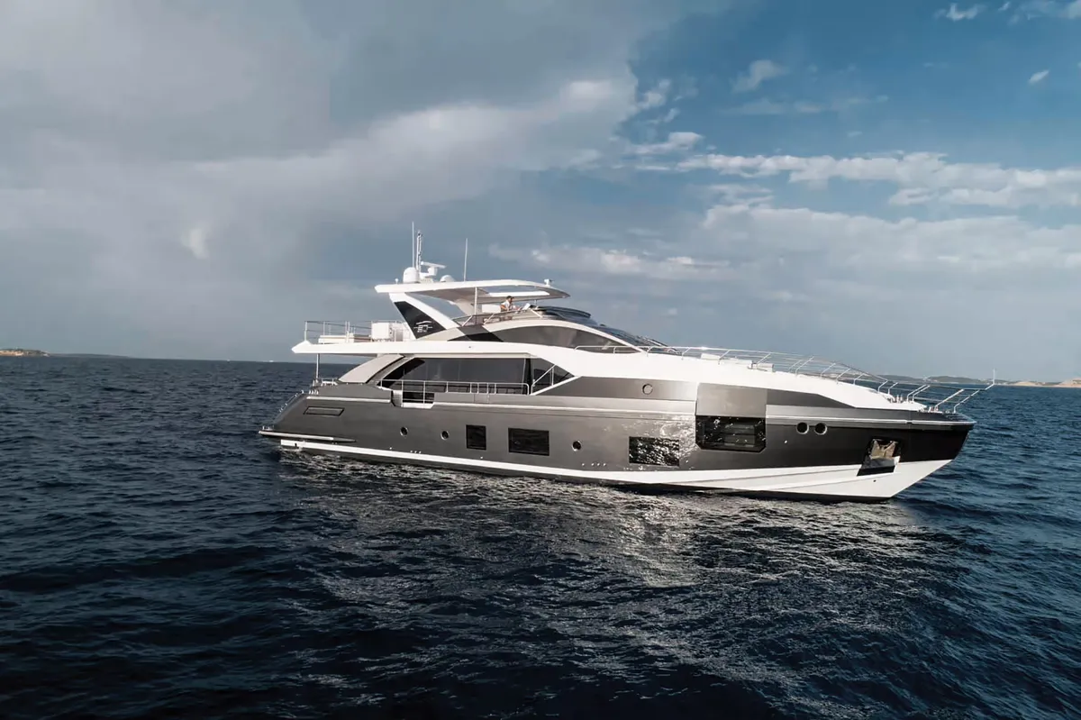 Azimut Grande 27M: Außenansicht des Bootes