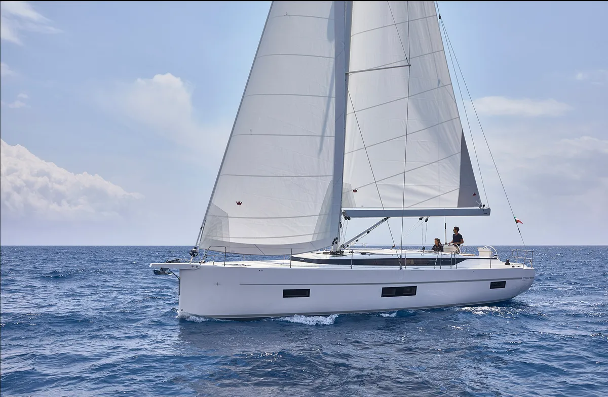 Bavaria C50: Sailing boat at sea
