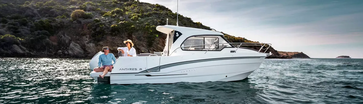 Beneteau Antares 8: Boat at anchor off the coast