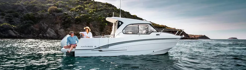 Beneteau Antares 8
