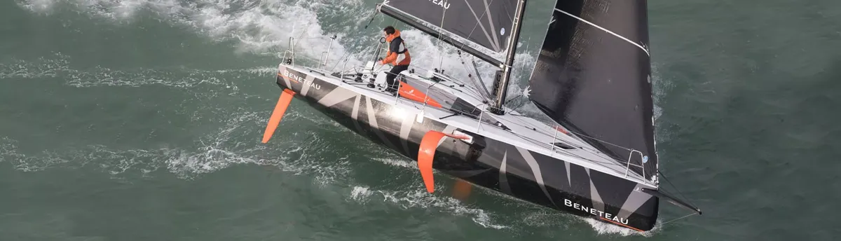 Beneteau Figaro 3: Voilier en mer
