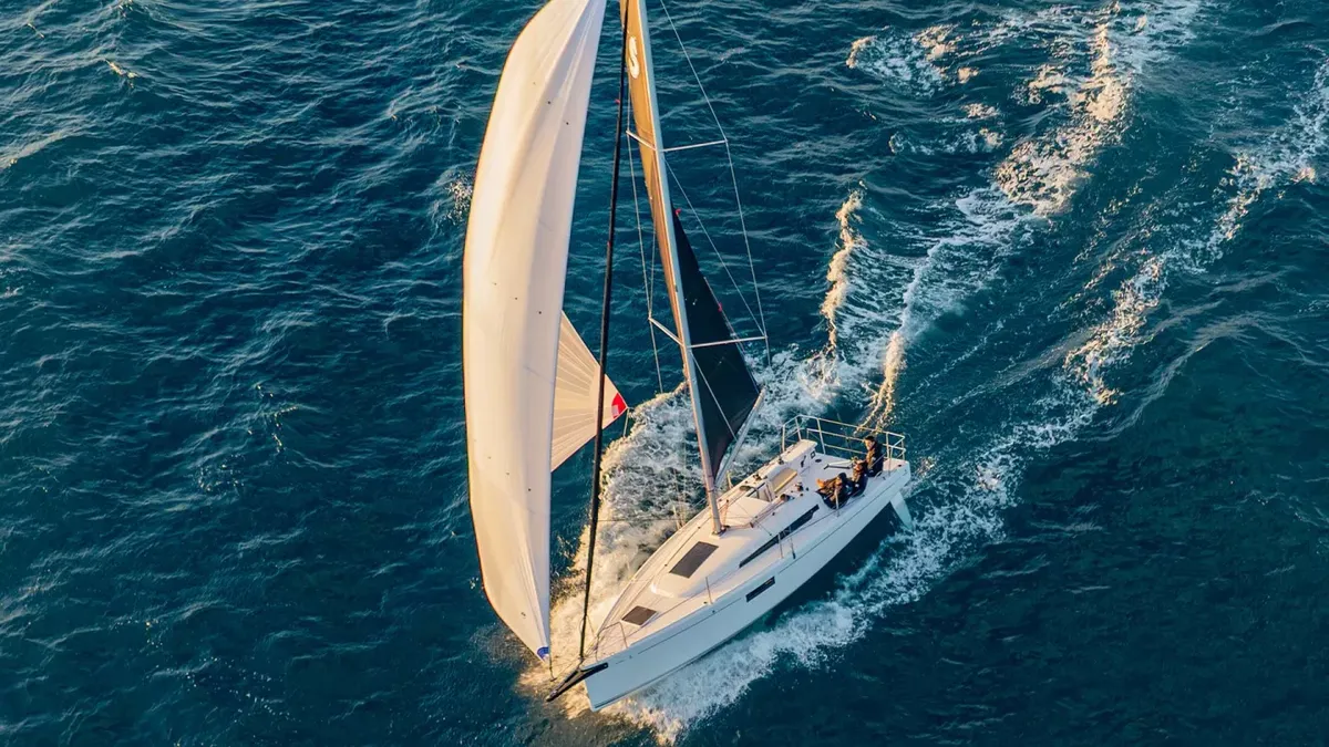 Beneteau First 30: Sailing boat at sea