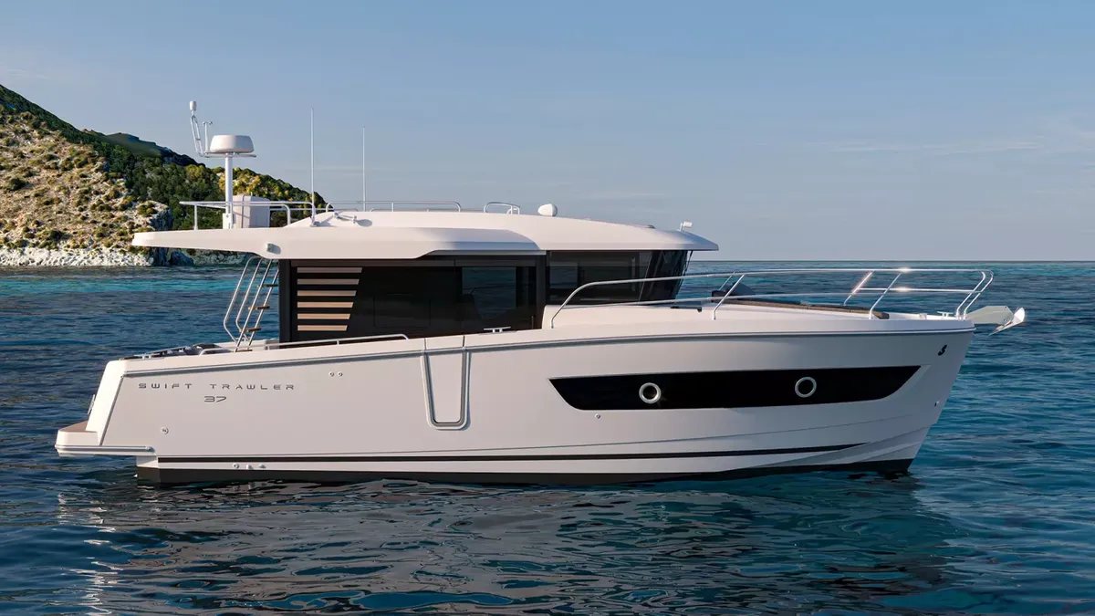 Beneteau Swift Trawler 37 Sedan: Weißes Motorboot auf dem Meer