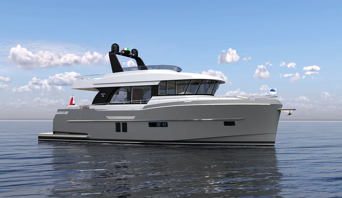 Boarncruiser 53 Ocean Flybridge: Kreuzfahrt mit einer Motoryacht auf dem Meer