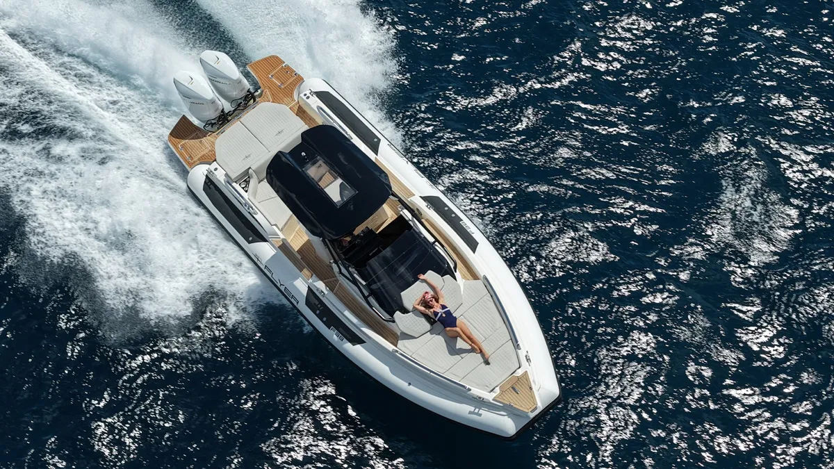 BWA Nautica Flyer F38: Boat cruising at sea with a woman