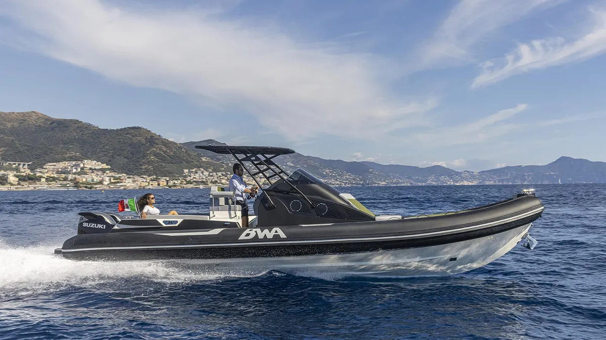 BWA Nautica Premium 34: Boat cruising at sea