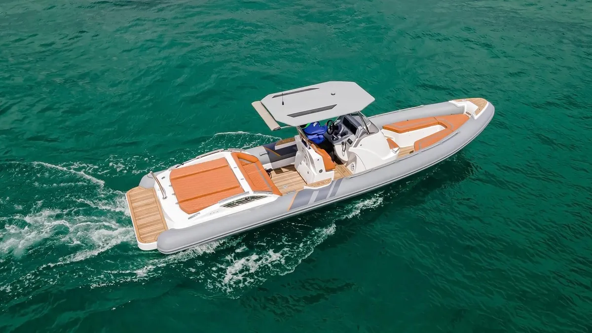 Cobra RIBs Nautique Inboard 9: Boat cruising at sea