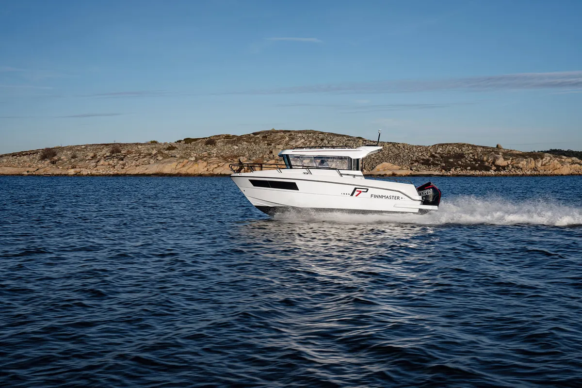 Finnmaster Pilot 7: Bootsfahrt auf dem Meer