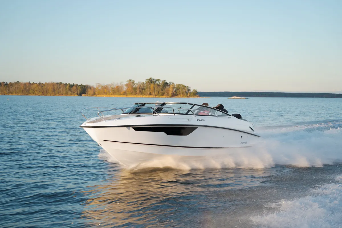 Flipper 800 DC: Fahrt auf offenem Wasser