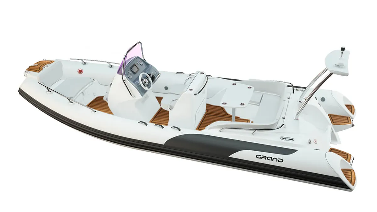 Grand G650: Rubber boat with white interior