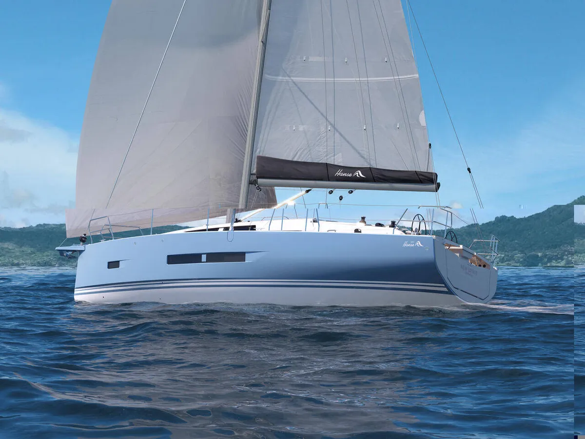 Hanse Yachts 360: Sailing boat at sea