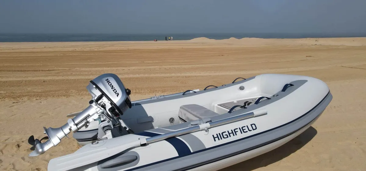 Highfield Boats Classic 260: Schlauchboot am Strand