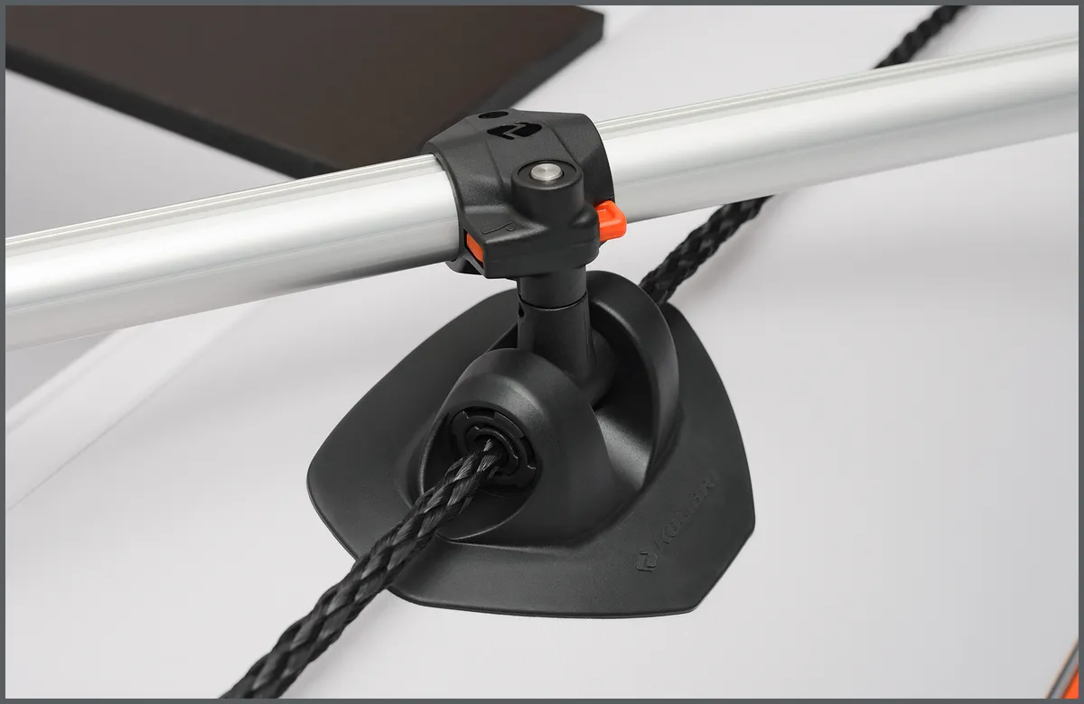 Kolibri KM-360DSL: Détail de la fixation de la tringle pliante