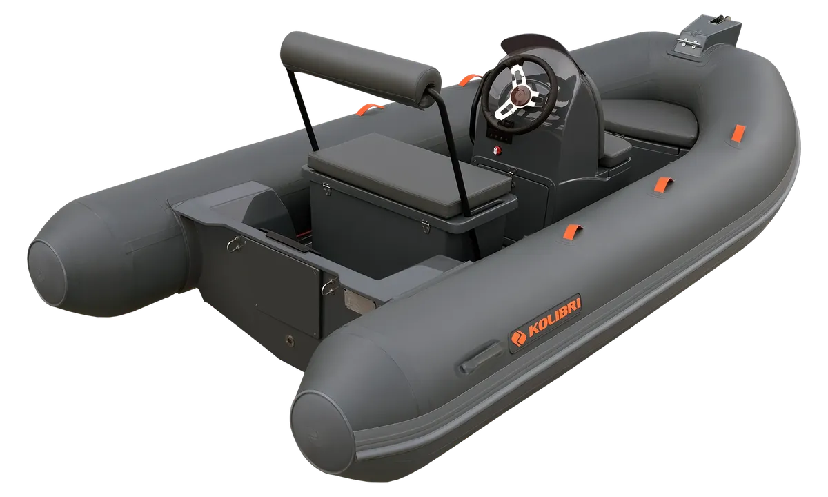 Kolibri W390LT: Gummiboot mit Steuerkonsole vor weißem Hintergrund