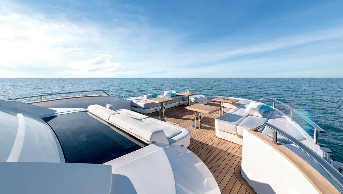 Monte Carlo Yachts MCY 105 Skylounge: Foredeck with lounge seating on a yacht
