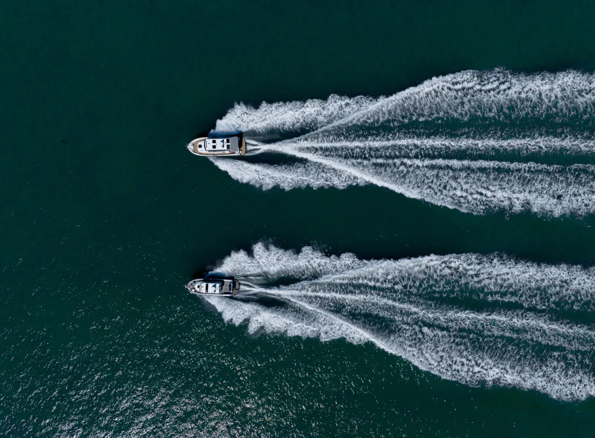 Nord Star 26+: Two boats cruising at sea