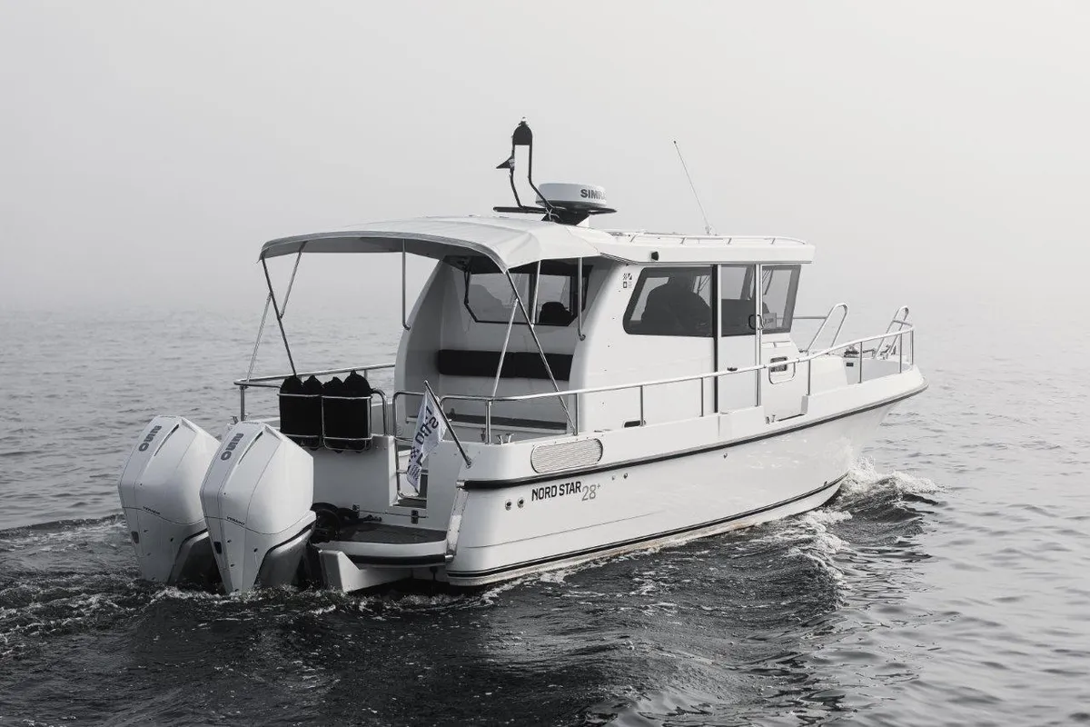 Nord Star 28+: Boat cruising at sea