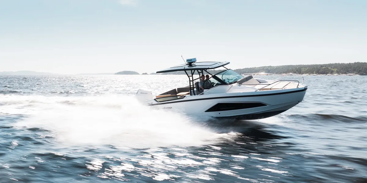 Nordkapp Boats Enduro 830: Boat cruising through waves