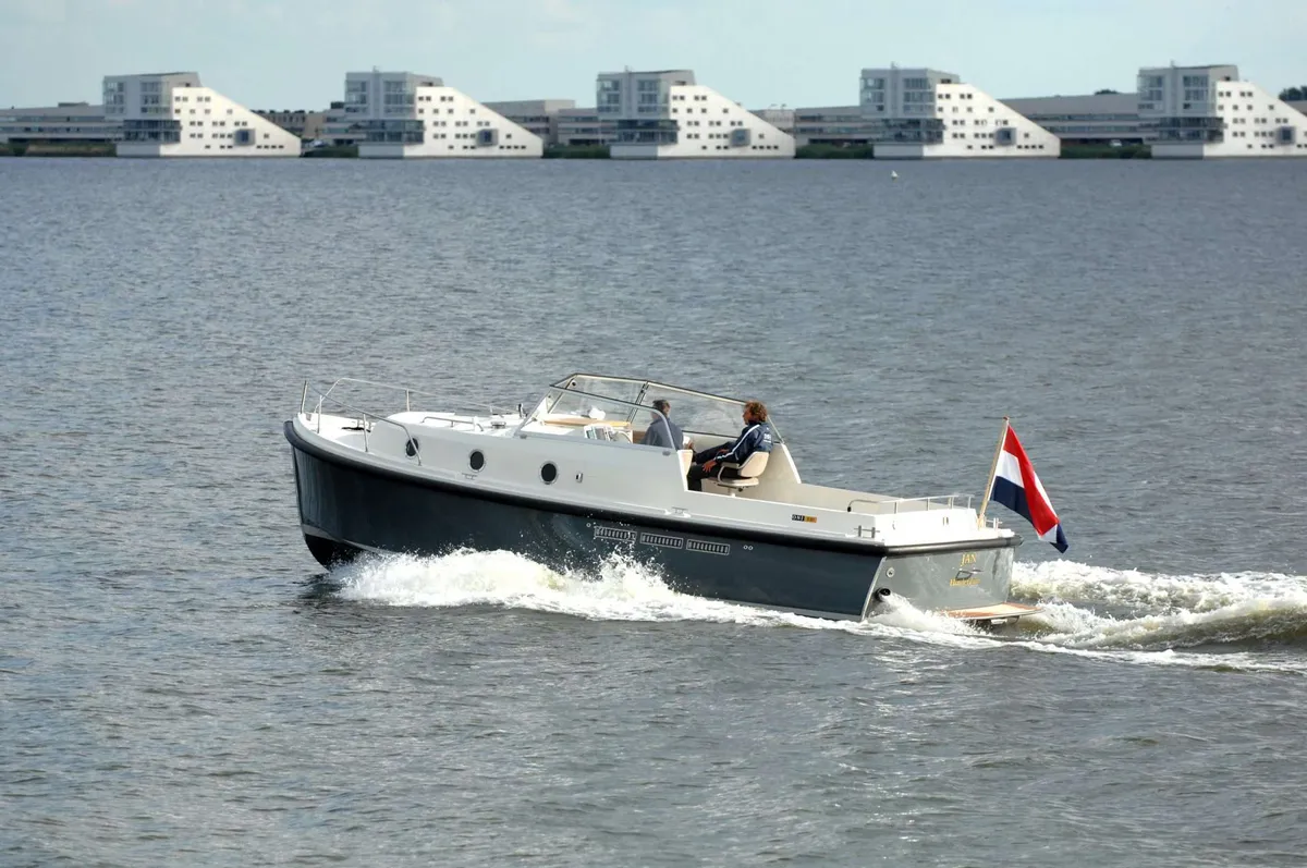 ONJ Motorboten Lobster 920 Open: Promenade en bateau sur l'eau