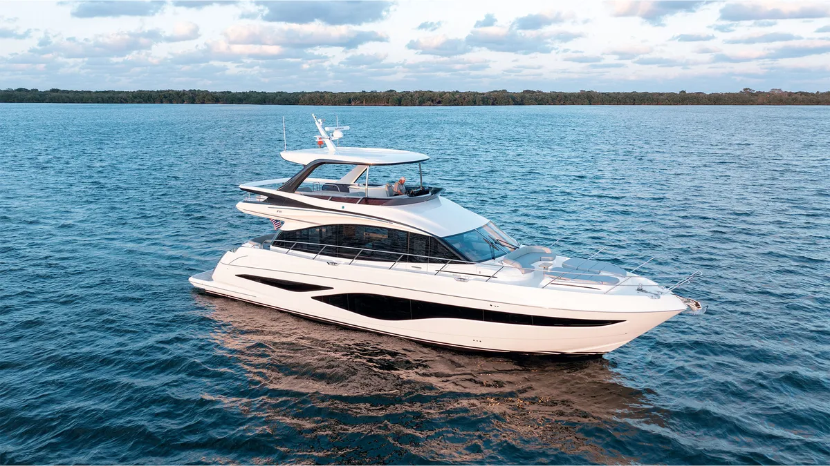 Princess F65: Yacht cruising on the water