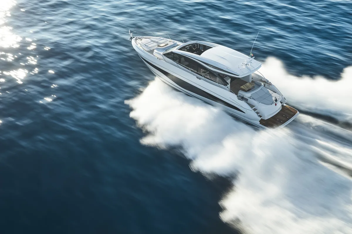 Princess V65: Boat cruising at sea with foam