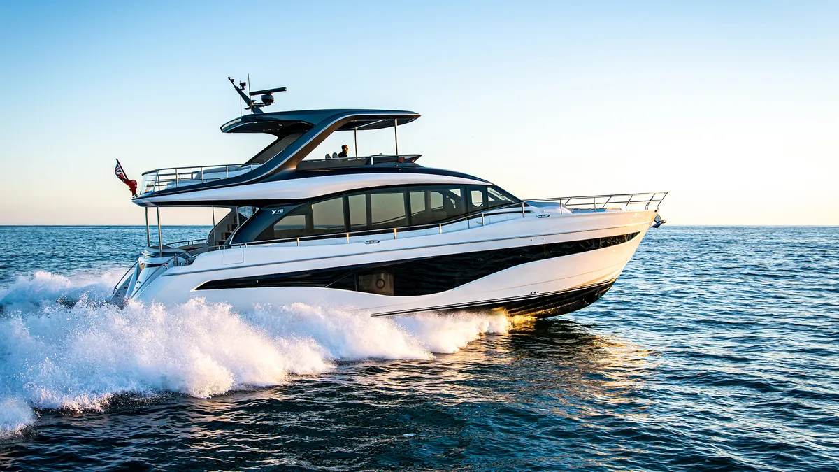 Princess Y72: Yachtfahrt auf dem Meer