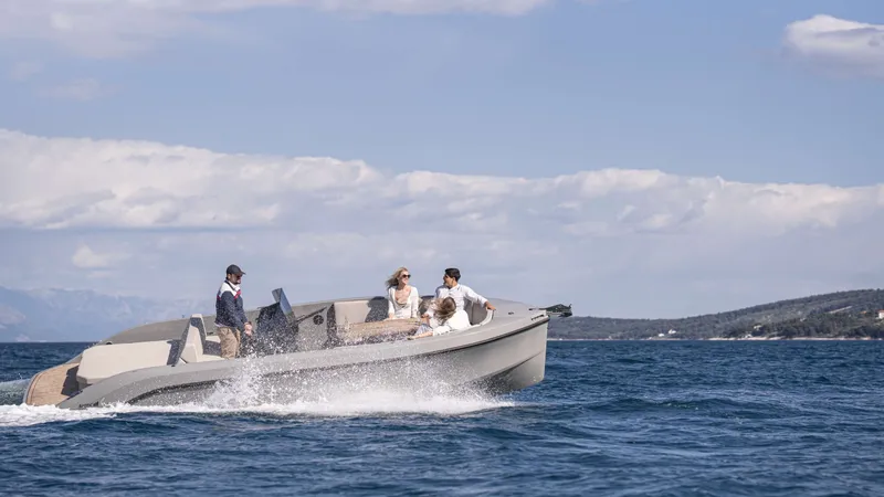 Rand Boats Play 24