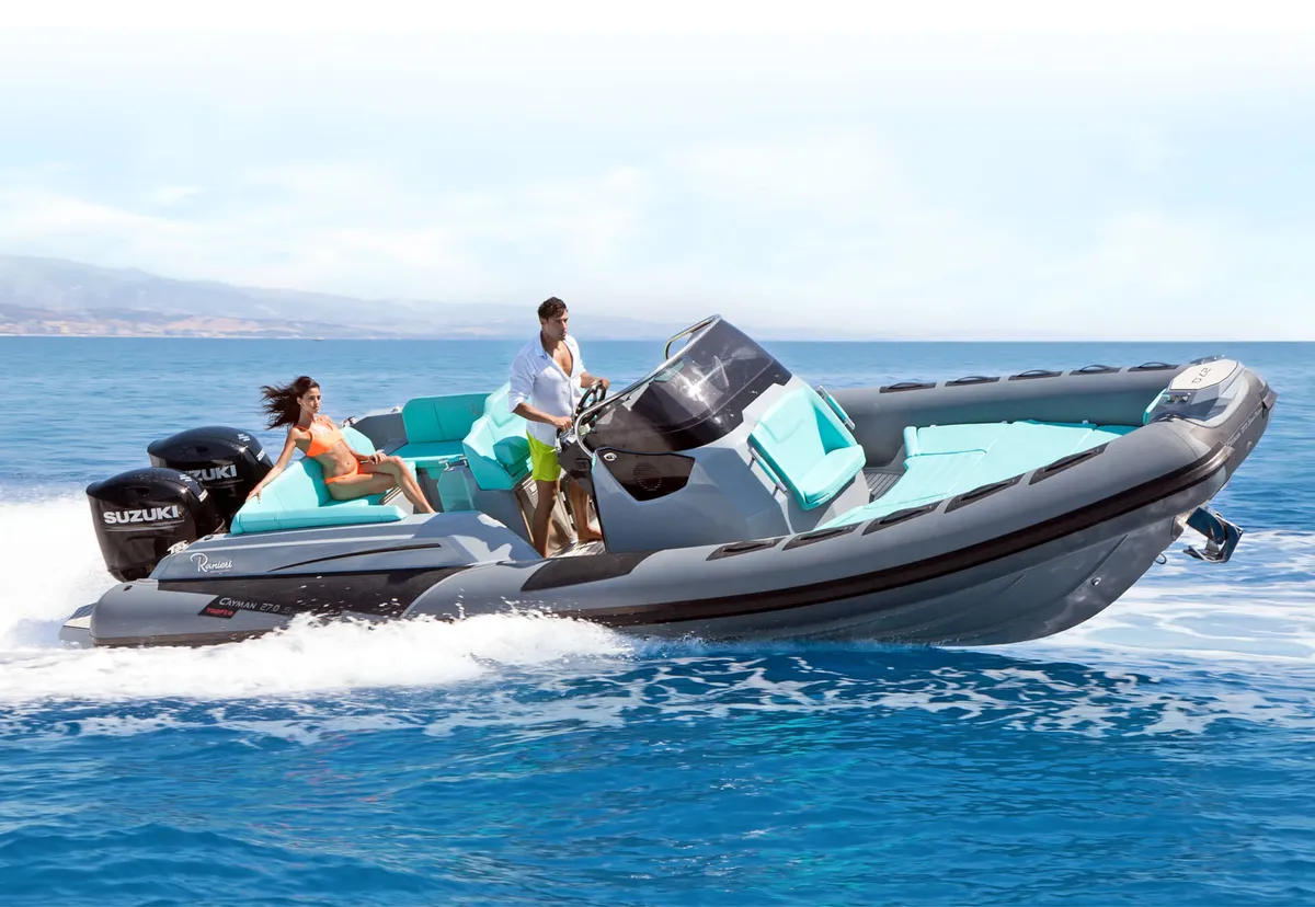 Ranieri International Cayman 27 Sport Touring: Ausfahrt mit einem RIB-Boot auf dem Meer