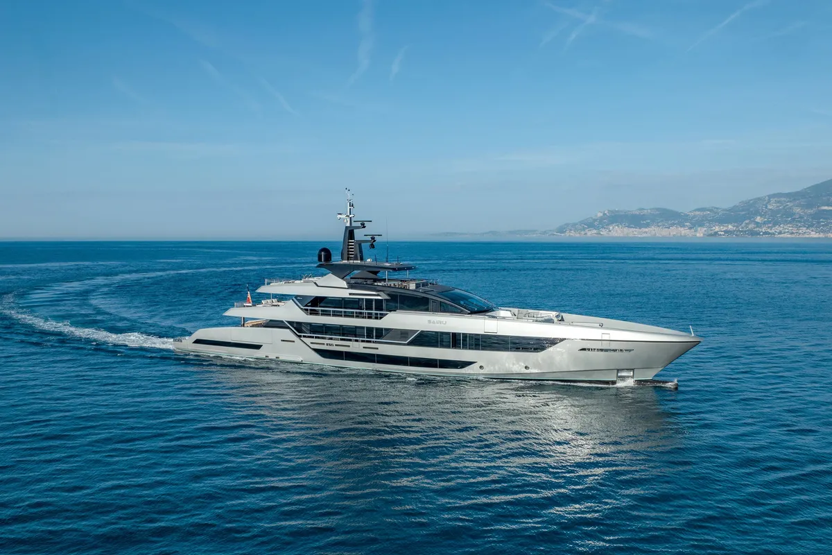 Riva 54METRI: Luxury yacht cruising at sea