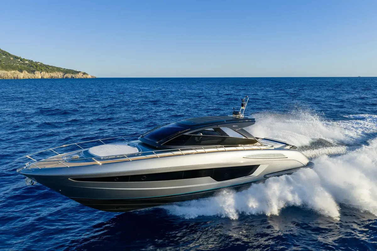 Riva 58' Capri New: Yacht cruising at sea