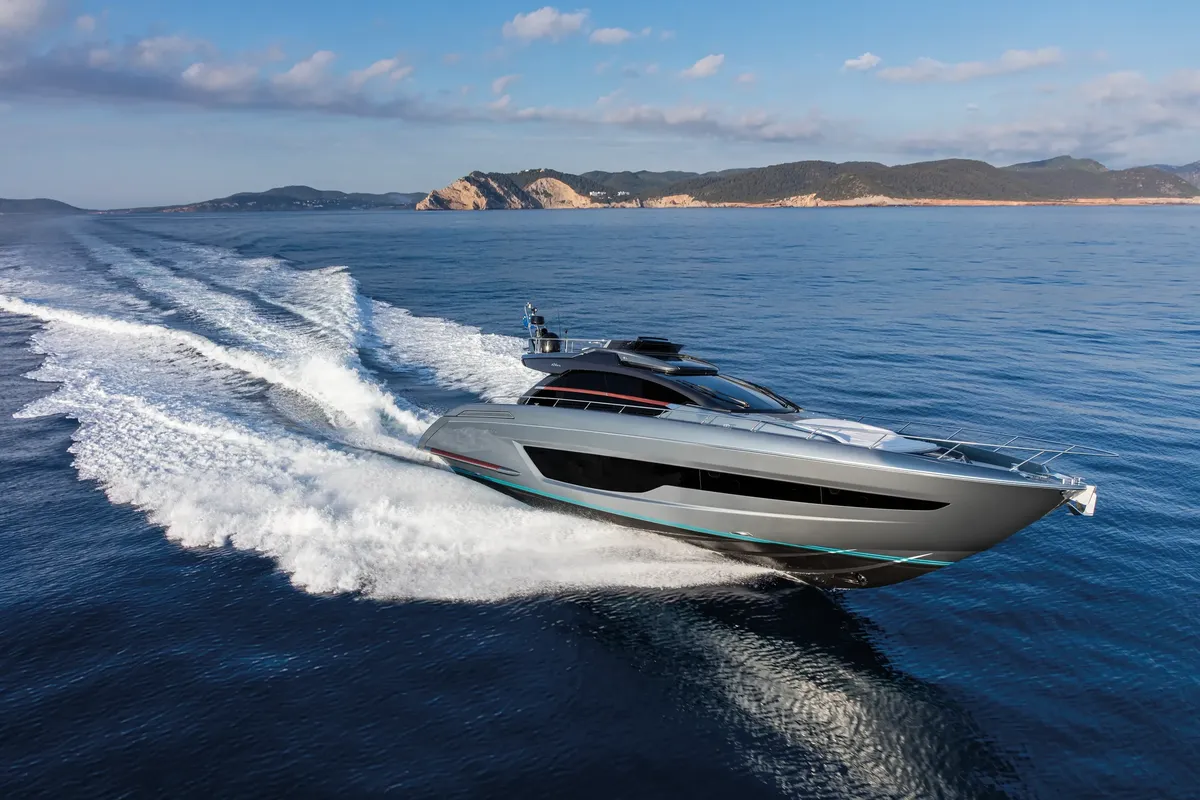 Riva 66' Ribelle: Yacht cruising at sea with waves