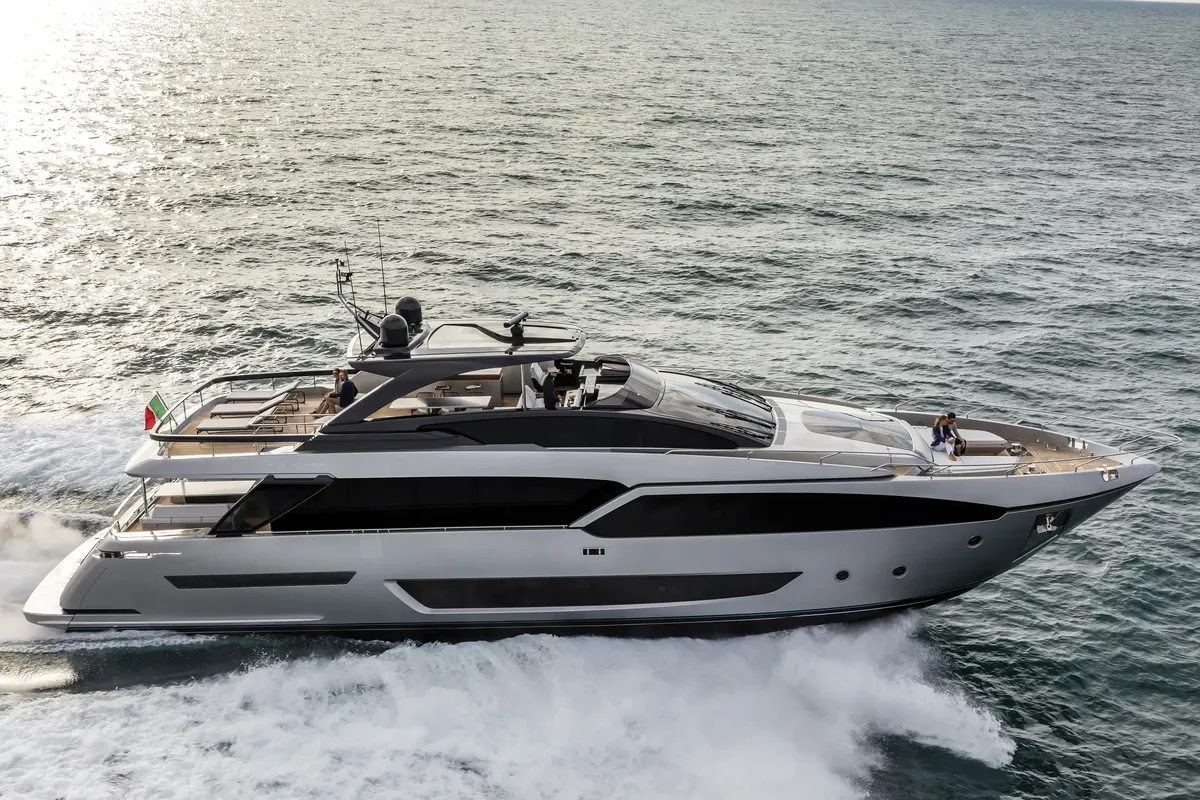 Riva 90' Argo: Yacht cruising at sea