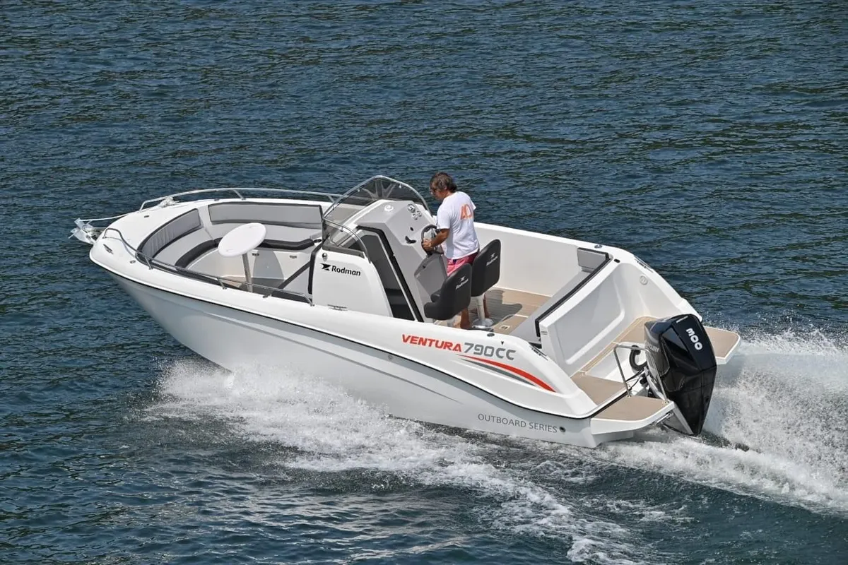 Rodman 790 Ventura CC: Boat cruising at sea