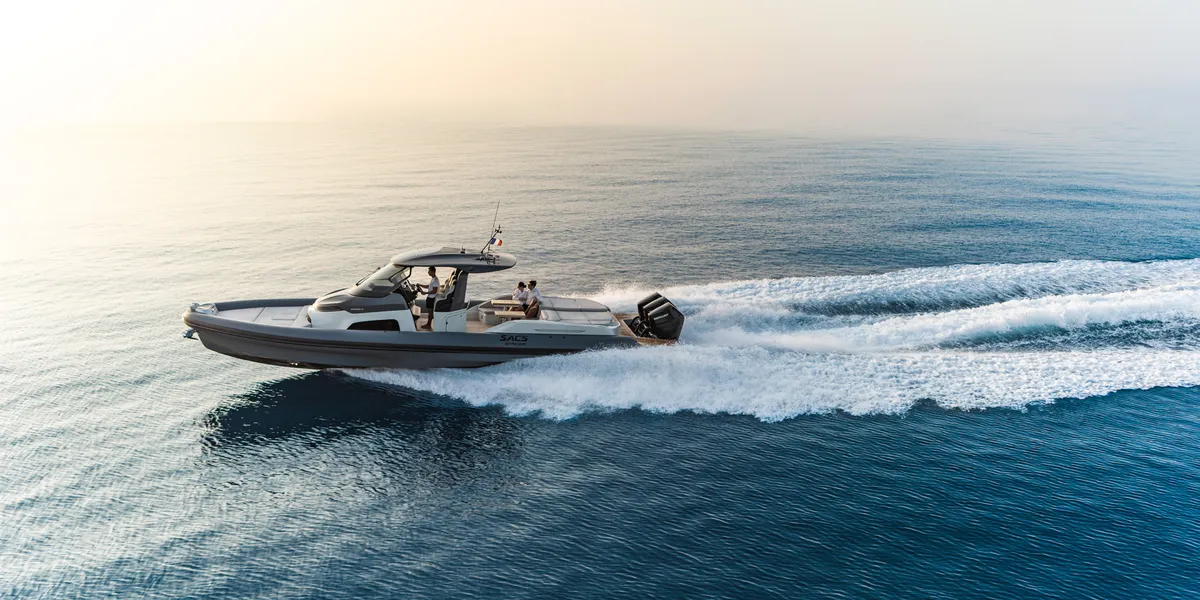 Sacs Marine New Strider 13: Bootsfahrt auf dem Meer