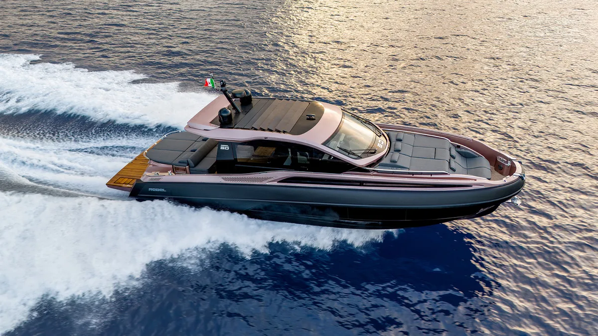 Sacs Marine Rebel 50 G: Boat cruising at sea