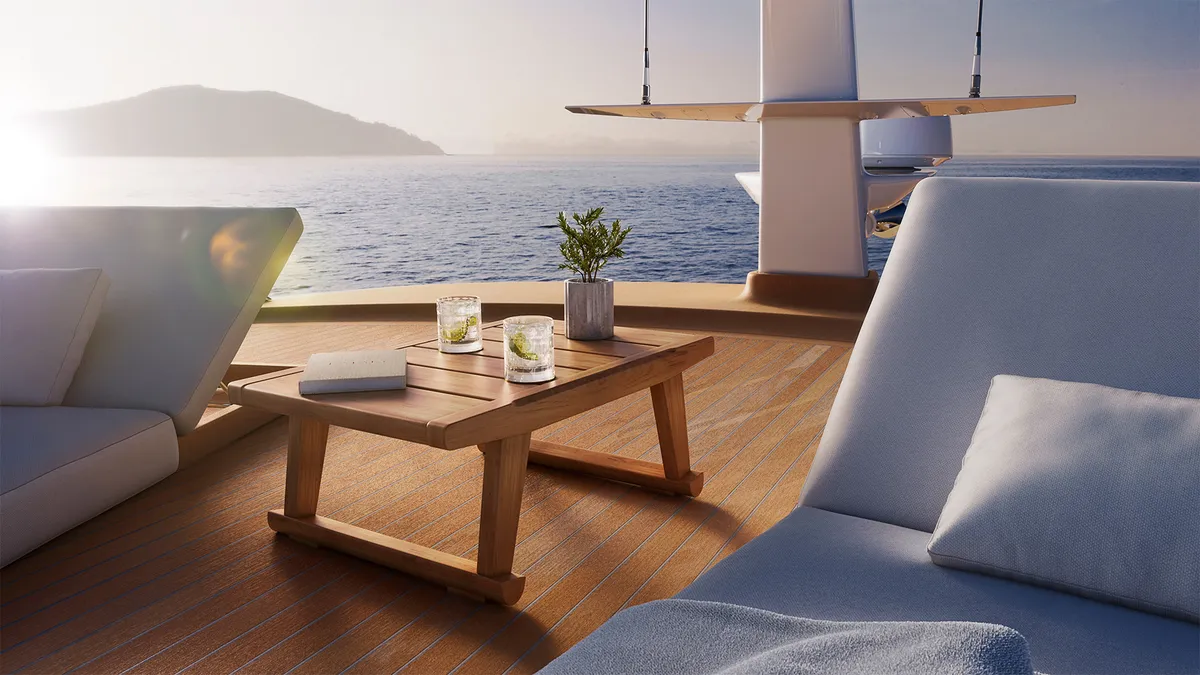 Sanlorenzo SHE: Lounge-Deck mit Meerblick