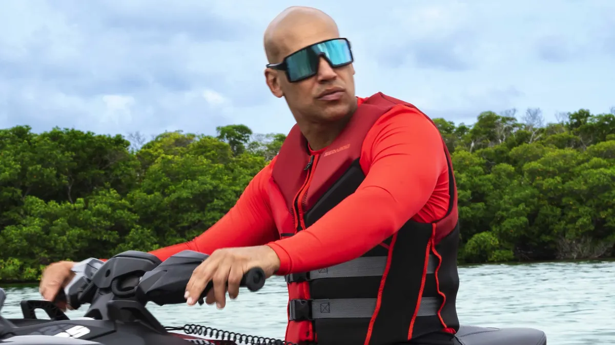 Sea-Doo RXP-X 325: Ein Mann auf einem Jetski