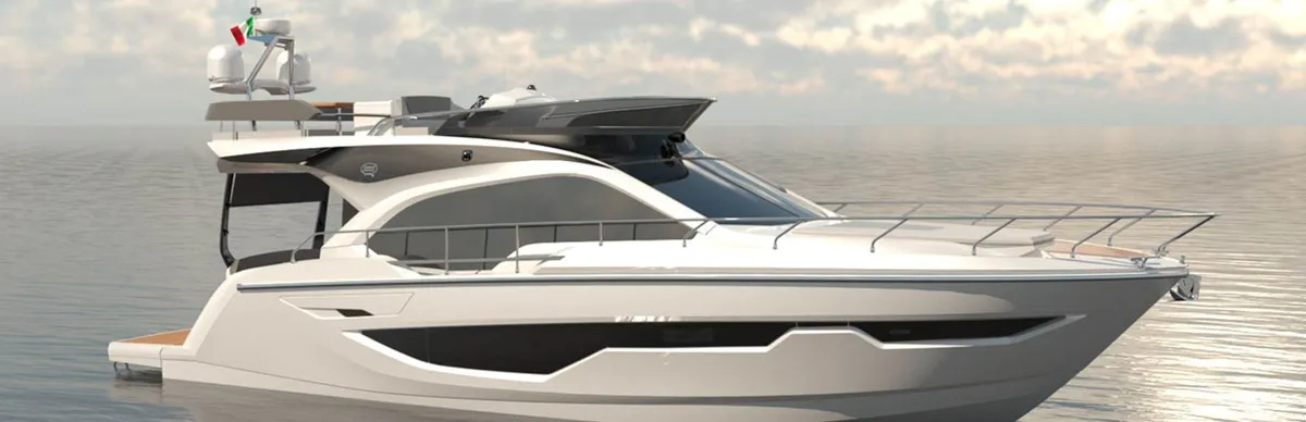 Sessa Marine Fly47: Yacht cruising at sea