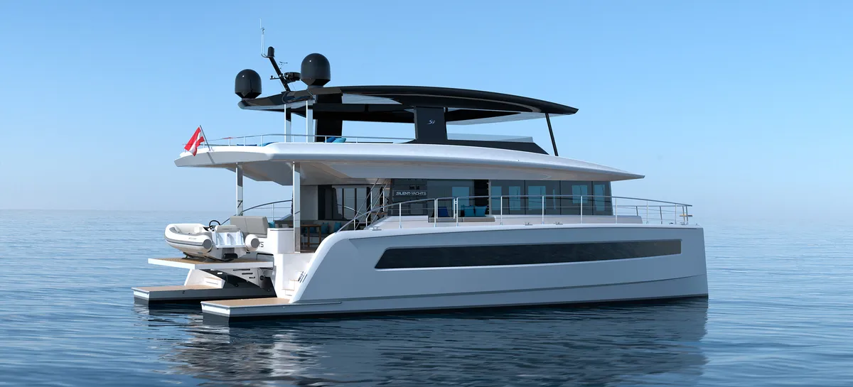 Silent Yachts Silent 62 3-Deck Open: Seitenansicht auf See