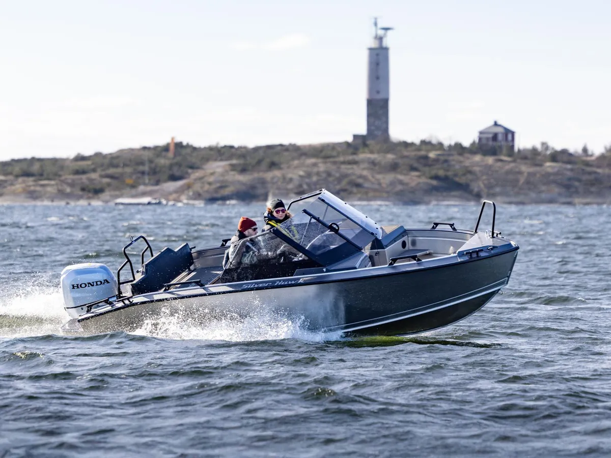 Silver Boats Hawk BRX: Bootsfahrt auf dem Meer